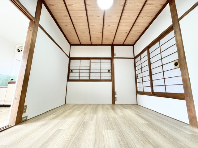 河内長野市喜多町貸家の寝室