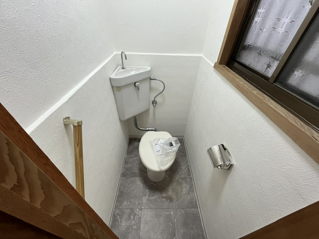 河内長野市喜多町貸家のトイレ