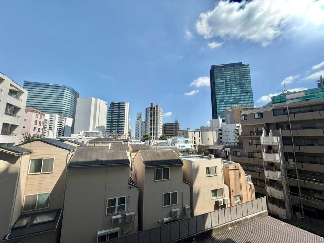 松見坂武蔵野マンションの展望|2026.08.07撮影

現地ご見学希望・資料請求などお気軽にお問い合わせ下さい！
03-5990-5201