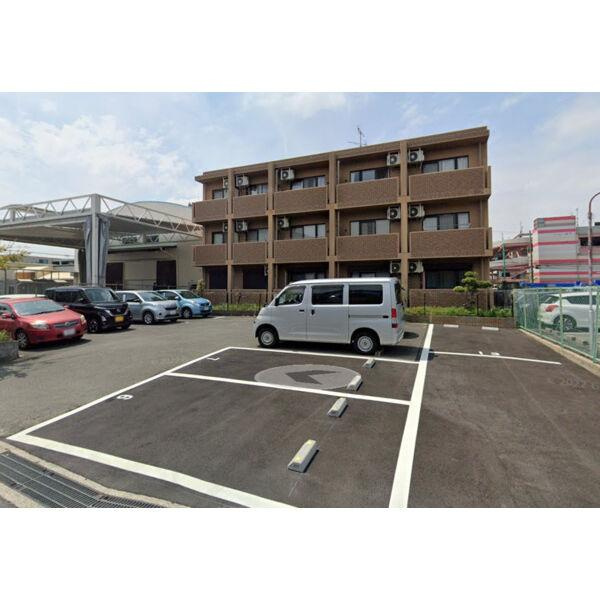 ハイツ東一津屋公輝