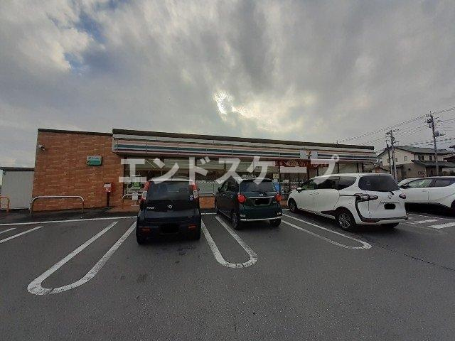 メゾン　フローラＢの周辺|セブンイレブン吉岡上野田店まで700m
高崎、前橋のお部屋探しはエンドスケープまで！お客様の理想お聞かせ下さい♪