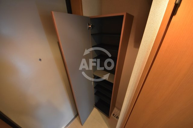 サムティ阿波座Lussoの収納|サムティ阿波座Lusso　シューズボックス