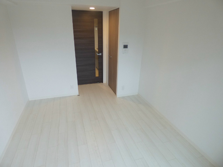 【寝室】ララプレイス神戸西元町 
