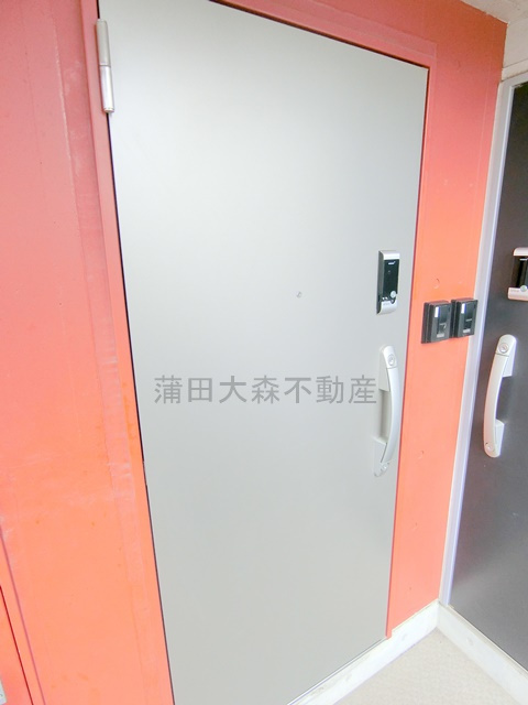 アーバネージュ西蒲田の玄関