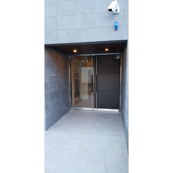 THE RESIDENCE Sのエントランス