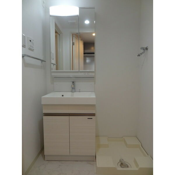 THE RESIDENCE Sの洗面所
