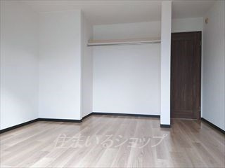 ビューテラス渡辺の収納|オープンクローゼット