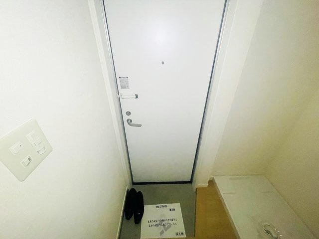 エムエーハイツの玄関