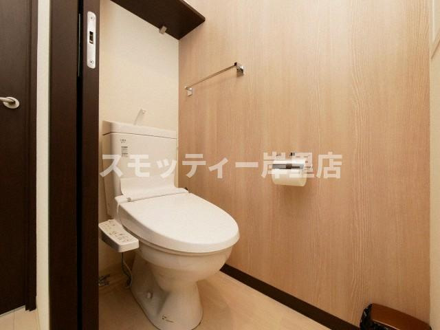 プラディーパ花園町のトイレ|ゆったりとした空間のトイレです