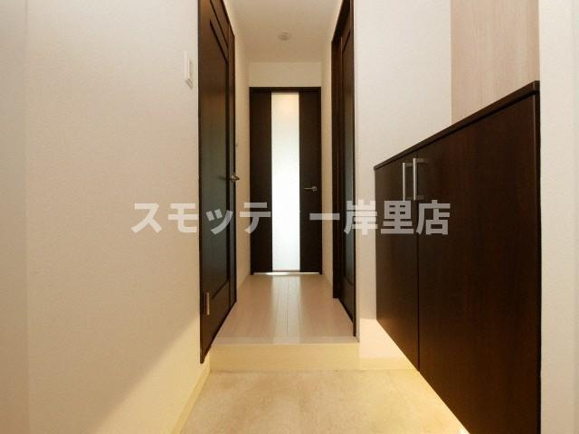 プラディーパ花園町の玄関|落ち着いた玄関です