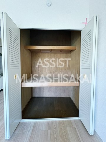 コーポレート東小金井の収納|写真：設備同仕様の別物件です