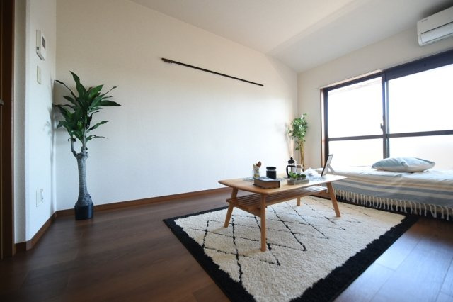 大木ロイヤルマンションの洋室|※家具・小物はイメージです