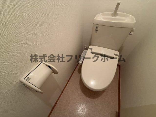 小金井市前原町４丁目のアパートのトイレ
