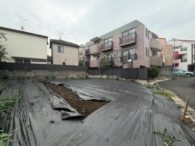 目黒区上目黒4　建築条件なし売地の外観