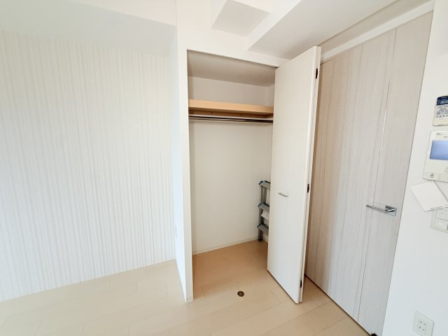セレニテ神戸元町の収納