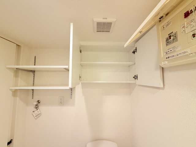 セレニテ神戸元町クレアの収納