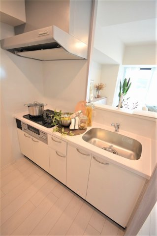 大阪市西区西本町１丁目の賃貸マンションのキッチン