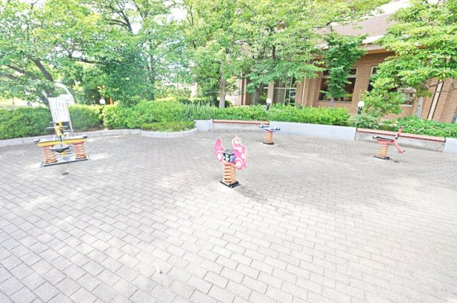 ローレルコート城北公園通り２番館の周辺
