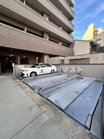 旧名　プレジオ南堀江の駐車場