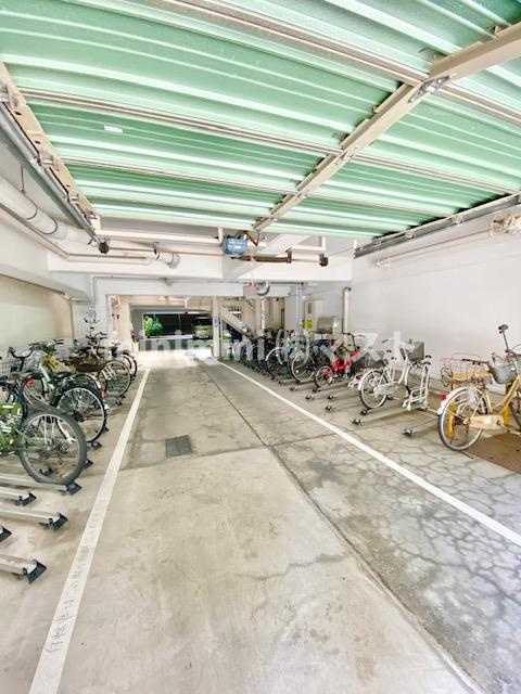 大阪市西区北堀江１丁目の賃貸マンションの駐車場