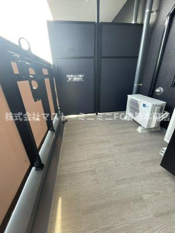 大阪市中央区谷町６丁目の賃貸マンションのバルコニー