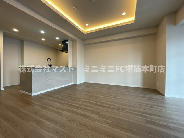 大阪市中央区谷町６丁目の賃貸マンションの居間・リビング