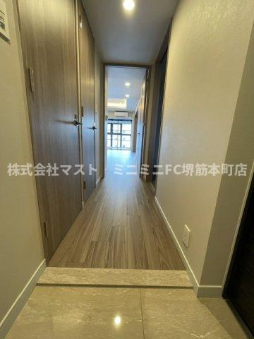 大阪市中央区谷町６丁目の賃貸マンションの玄関