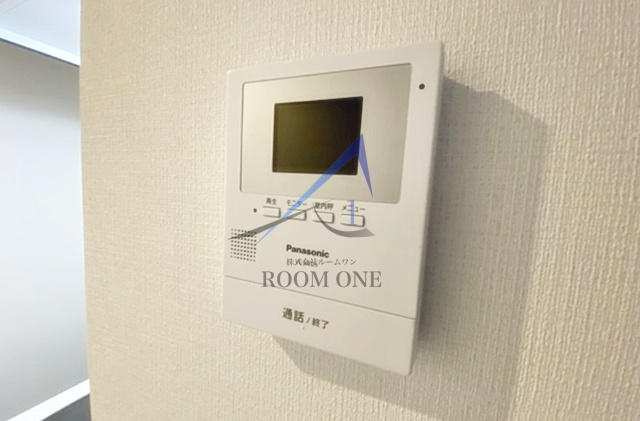 モダンルイーズ鶴見のセキュリティ|モニター付きインターホンです。