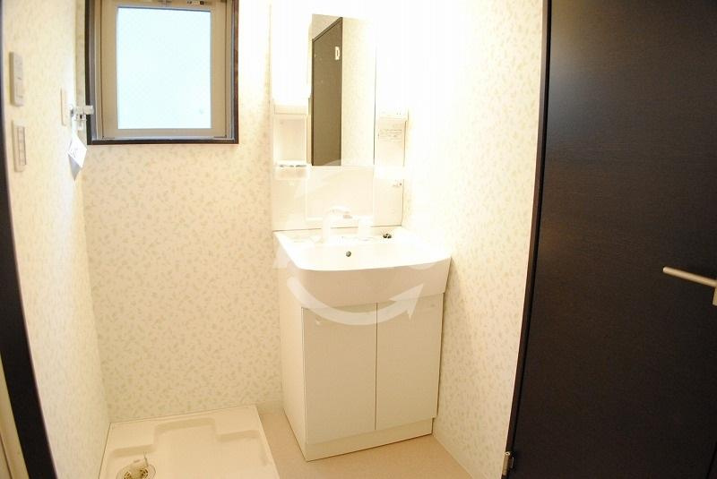 ベルメゾン本町の独立洗面台|ベルメゾン本町　独立洗面台