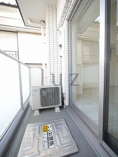 グロース西横浜のバルコニー