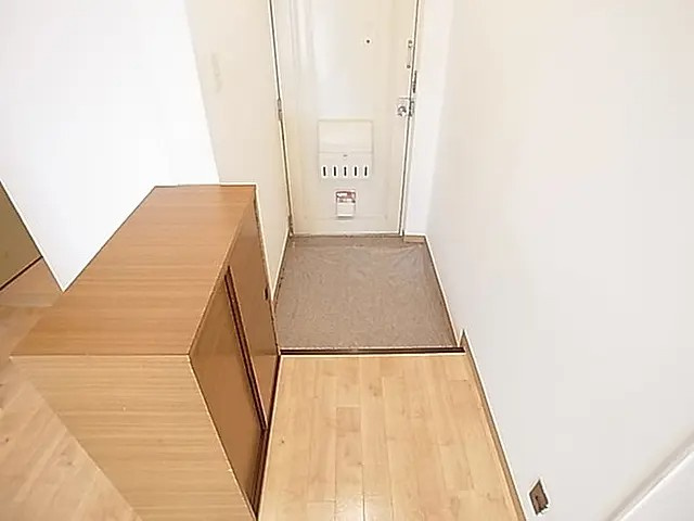 神戸市灘区篠原中町６丁目の賃貸マンションの玄関