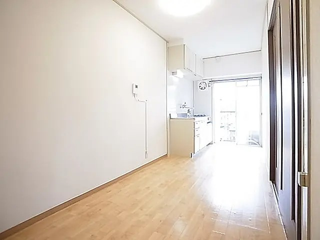 神戸市灘区篠原中町６丁目の賃貸マンションの居間・リビング