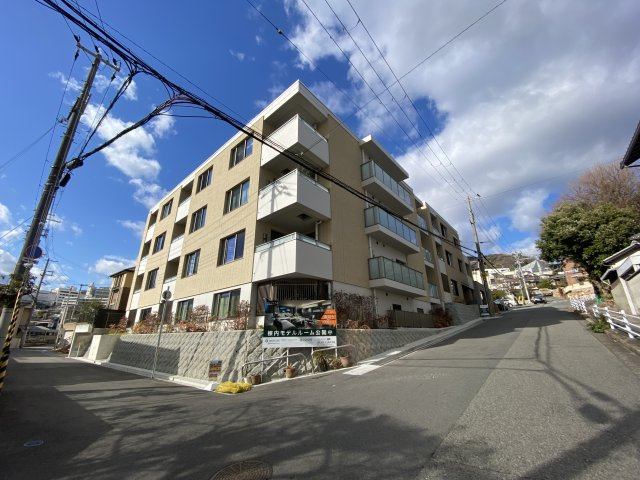 神戸市東灘区森北町４丁目の賃貸マンションの外観