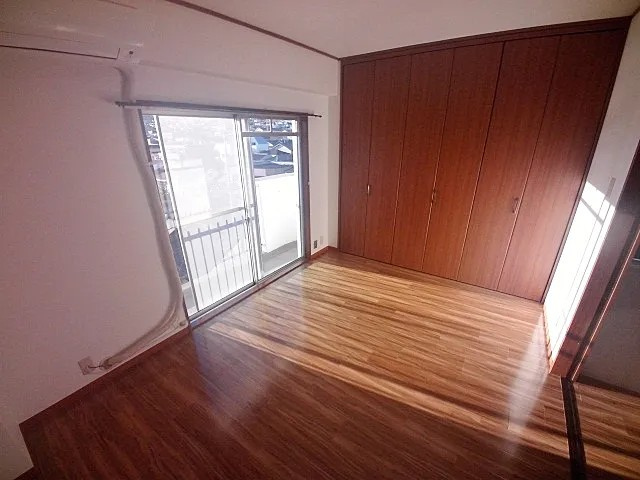 神戸市灘区篠原中町６丁目の賃貸マンションの居間・リビング