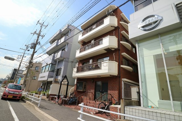 神戸市東灘区御影塚町２丁目の賃貸マンションの外観