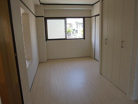 神戸市東灘区本山中町１丁目の賃貸マンションの居間・リビング