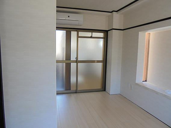 神戸市東灘区本山中町１丁目の賃貸マンションの居間・リビング