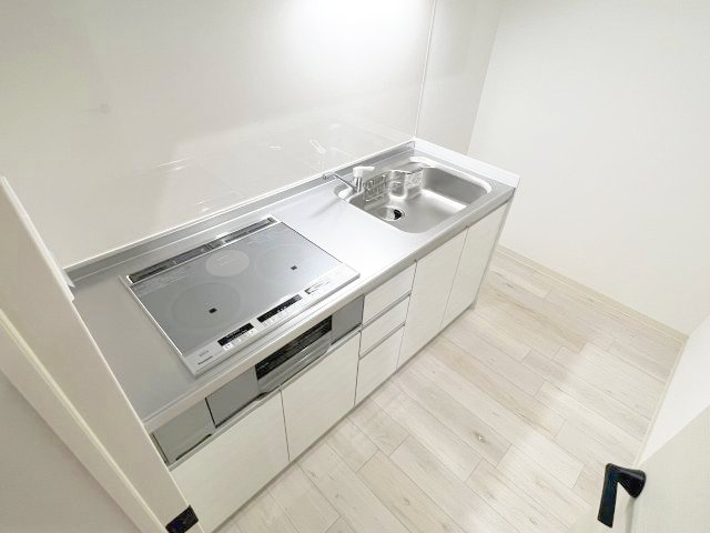 神戸市東灘区深江本町２丁目のアパートのキッチン