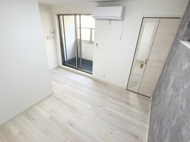 神戸市東灘区深江本町２丁目のアパートの居間・リビング