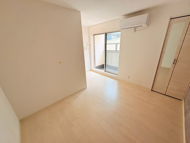 神戸市東灘区深江本町２丁目のアパートの居間・リビング