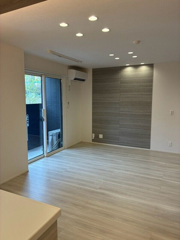 神戸市東灘区御影３丁目のアパートの居間・リビング