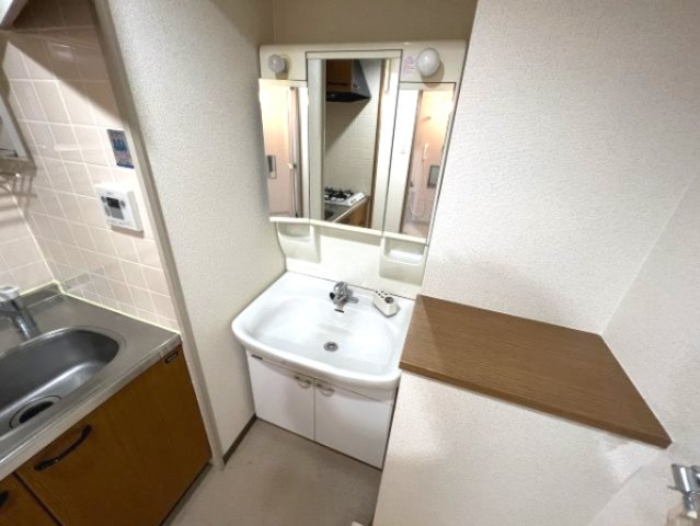 ジェヌイン本山の洗面所