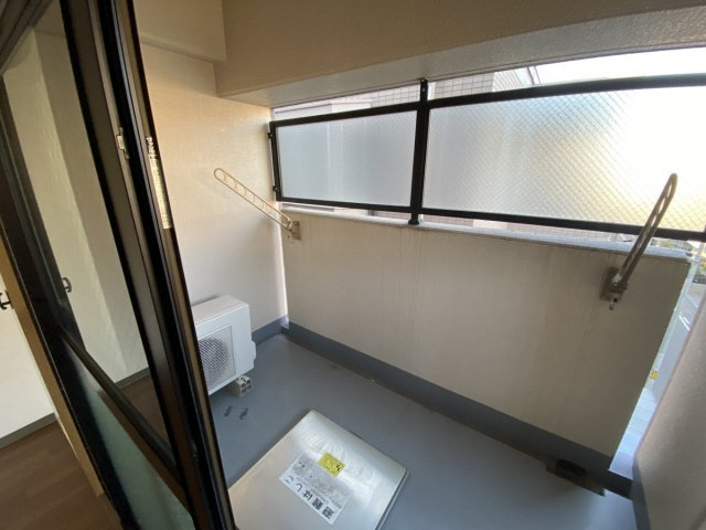 ジェヌイン本山のバルコニー