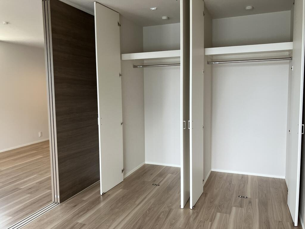 芦屋市茶屋之町の賃貸マンションの収納