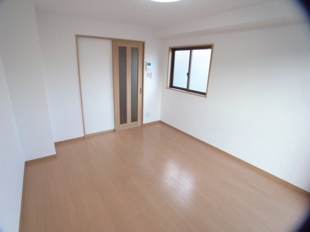 神戸市中央区楠町３丁目の賃貸マンションの居間・リビング