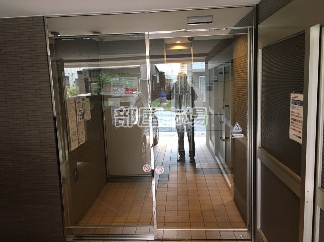 オープンレジデンシア池之端のエントランス