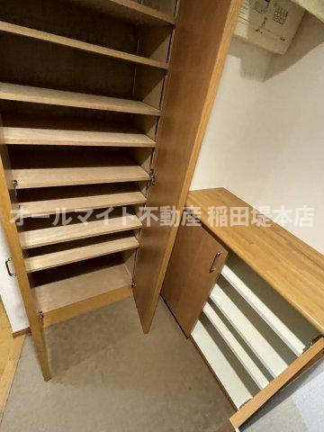 川崎市多摩区布田の賃貸マンションの収納