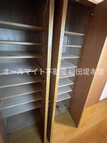 川崎市多摩区布田の賃貸マンションの収納