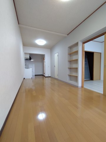 エトワール小山の居間・リビング