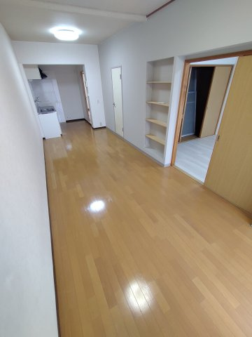 エトワール小山の居間・リビング